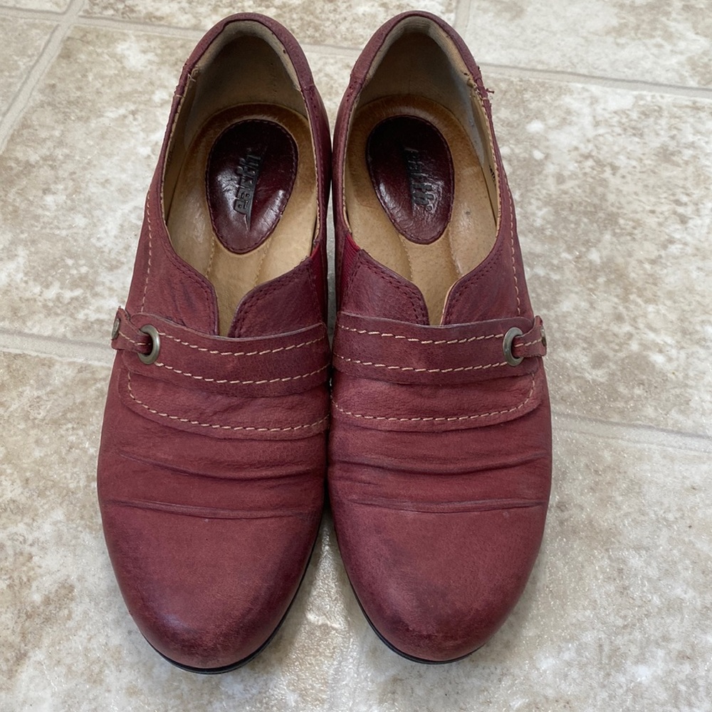 Earth red dress shoes Sz 7